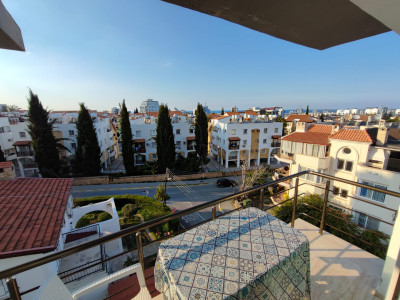 GİRNE MERKEZDE SATILIK 3+1 FUL EŞYALI DAİRE