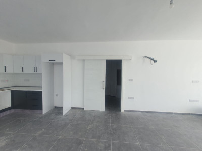 LEFKOŞA /MİNARELİKÖYDE SATILIK 3+1 VİLLA-10