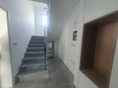 LEFKOŞA /MİNARELİKÖYDE SATILIK 3+1 VİLLA-11