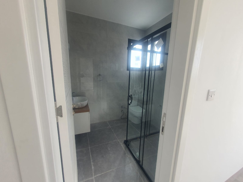 LEFKOŞA /MİNARELİKÖYDE SATILIK 3+1 VİLLA-22