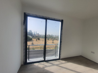 LEFKOŞA /MİNARELİKÖYDE SATILIK 3+1 VİLLA-15