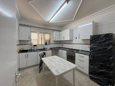 LEFKOŞA/ORTAKÖY' DE ÖĞRENCİ İÇİN UYGUN 3+1 KİRALIK DAİRE-4