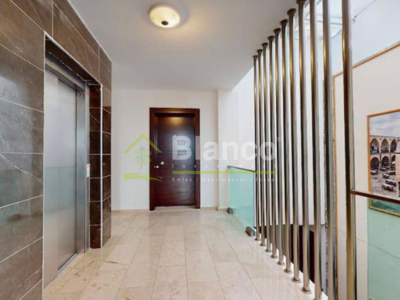 GİRNE MERKEZDE TÜRK KOÇANLI SATILIK 3+1 PENTHOUSE-16