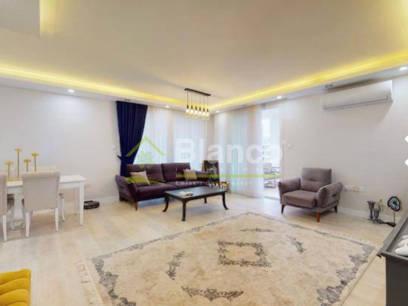 GİRNE MERKEZDE TÜRK KOÇANLI SATILIK 3+1 PENTHOUSE-3