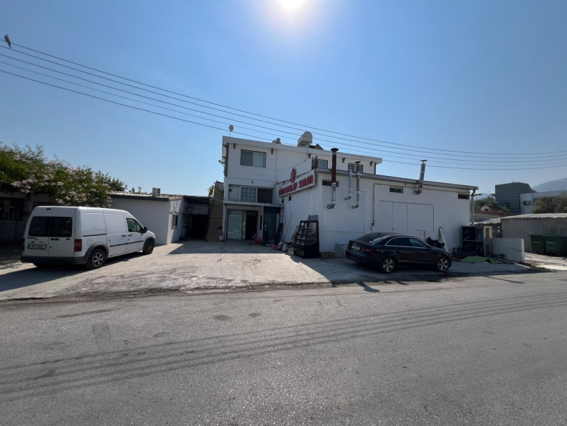 GİRNE OZANKÖY – SATILIK İŞ YERİ + 3+1 DAİRE İŞLEK KONUMDA SATILIK YATIRIMLIK MÜLK-1