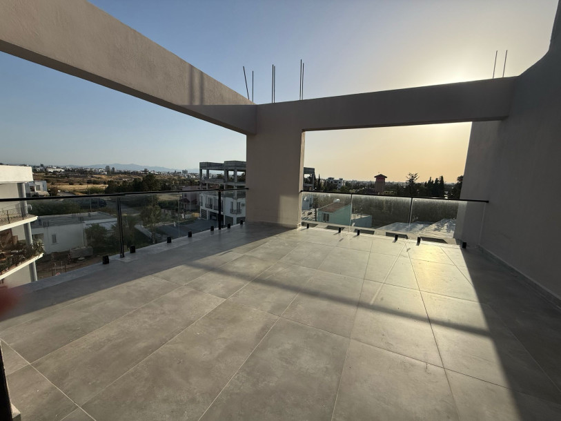 LEFKOŞA/KÜÇÜK KAYMAKLI MERKEZDE 2+1 PENTHOUSE KİRALIK-12