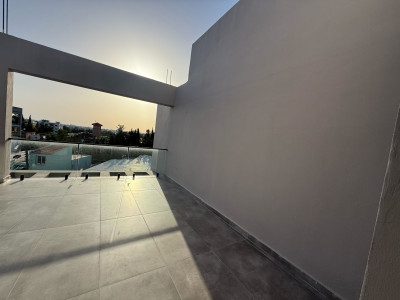 LEFKOŞA/KÜÇÜK KAYMAKLI MERKEZDE 2+1 PENTHOUSE KİRALIK-9