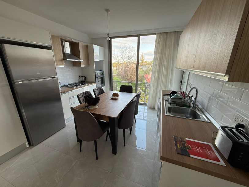 GİRNE/ALSANCAK'TA SATILIK SİTE İÇERİSİNDE 2+1 EŞYALI DAİRE-6