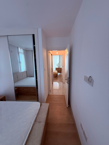 GİRNE/ALSANCAK'TA SATILIK SİTE İÇERİSİNDE 2+1 EŞYALI DAİRE-11