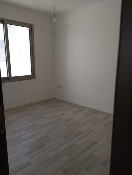 LEFKOŞA/GÖNYELİ'DE SATILIK 2+1 DAİRE-3