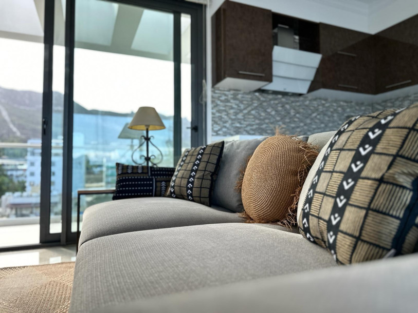 GİRNE MERKEZDE SATILIK PENTHOUSE-7