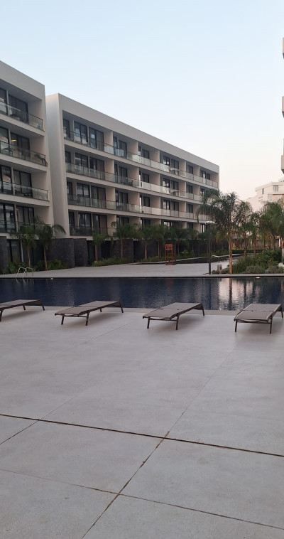 İSKELE GRAND SAPPHİRE'DE OTEL KONSEPTİNDE SATILIK 2+1 DAİRE-14