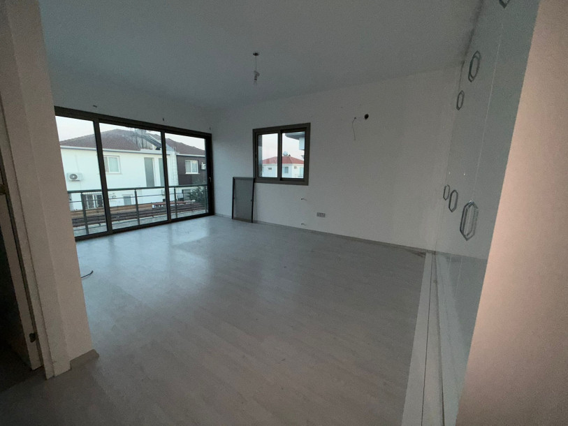 LEFKOŞA/YENİKENT' TE SATILIK 3+1 İKİZ VİLLA-3