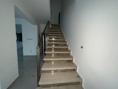 LEFKOŞA/YENİKENT' TE SATILIK 3+1 İKİZ VİLLA-15