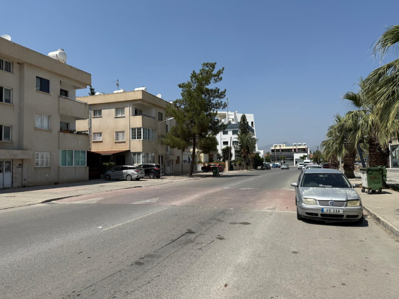 LEFKOŞA / YENİKENT – CADDE ÜZERİ TİCARİ İZİNLİ KİRALIK-23