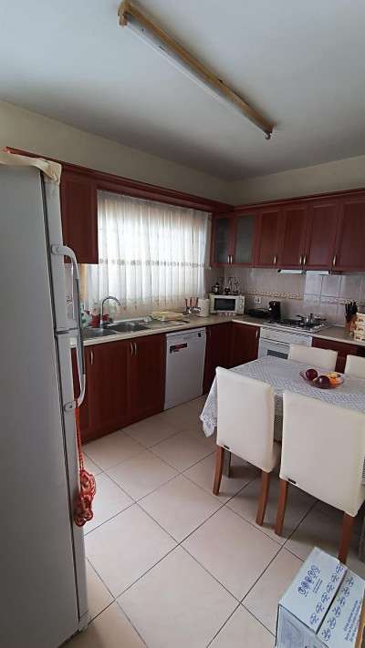 LEFKOŞA / YENİŞEHİR SATILIK 3+1 DAİRE-10