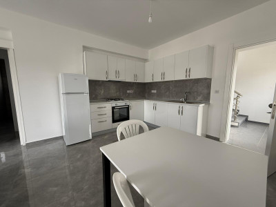 LEFKOŞA/YENİŞEHİR MERKEZ'DE EŞYALI SIFIR 2+1 KİRALIK DAİRE-2