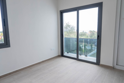GİRNE/YEŞİLTEPE – ÇAĞATAY ÖZLERİM CADDESİ KİRALIK 2+1 TERASLI DAİRE-3