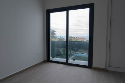 GİRNE/YEŞİLTEPE – ÇAĞATAY ÖZLERİM CADDESİ KİRALIK 2+1 TERASLI DAİRE-5
