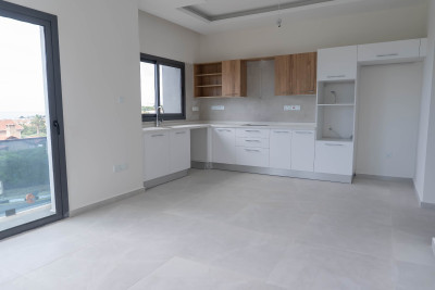 GİRNE/YEŞİLTEPE – ÇAĞATAY ÖZLERİM CADDESİ KİRALIK 2+1 TERASLI DAİRE-2